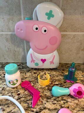 Peppa pig doctor kit with carrying case
